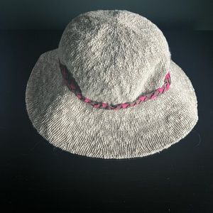 Anthropology hat one size 100% cotton great for gardening or beach